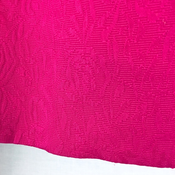 Kasper Floral Embroidered Cropped Fuchsia Blazer - Picture 2 of 8